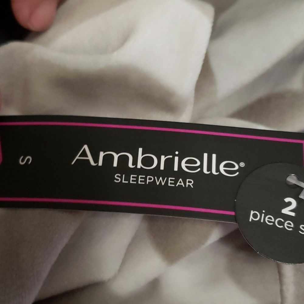 2 pc pj's - Picture 3 of 3